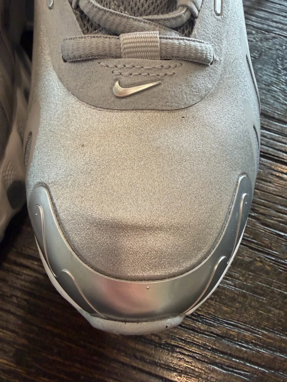 Nike Air Max Dn8 GS Wolf Grey Metallic Silver women’s size 7